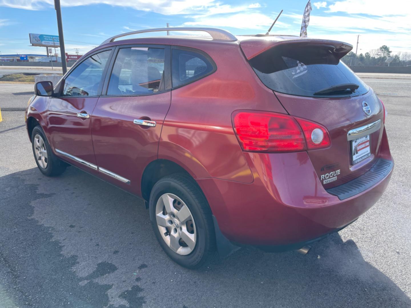 2014 Maroon Nissan Rogue Select (JN8AS5MTXEW) with an 4-Cyl, 2.5 Liter engine, Automatic, CVT transmission, located at 8008 Warden Rd, Sherwood, AR, 72120, (501) 801-6100, 34.830078, -92.186684 - Photo#5